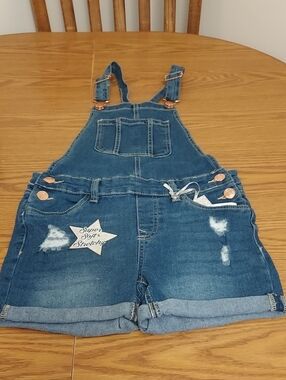 Vigoss Bibbed Shorts